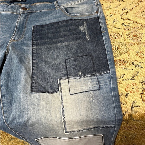 24/7 woman’s distressed jeans plus size 26 - Picture 10 of 10